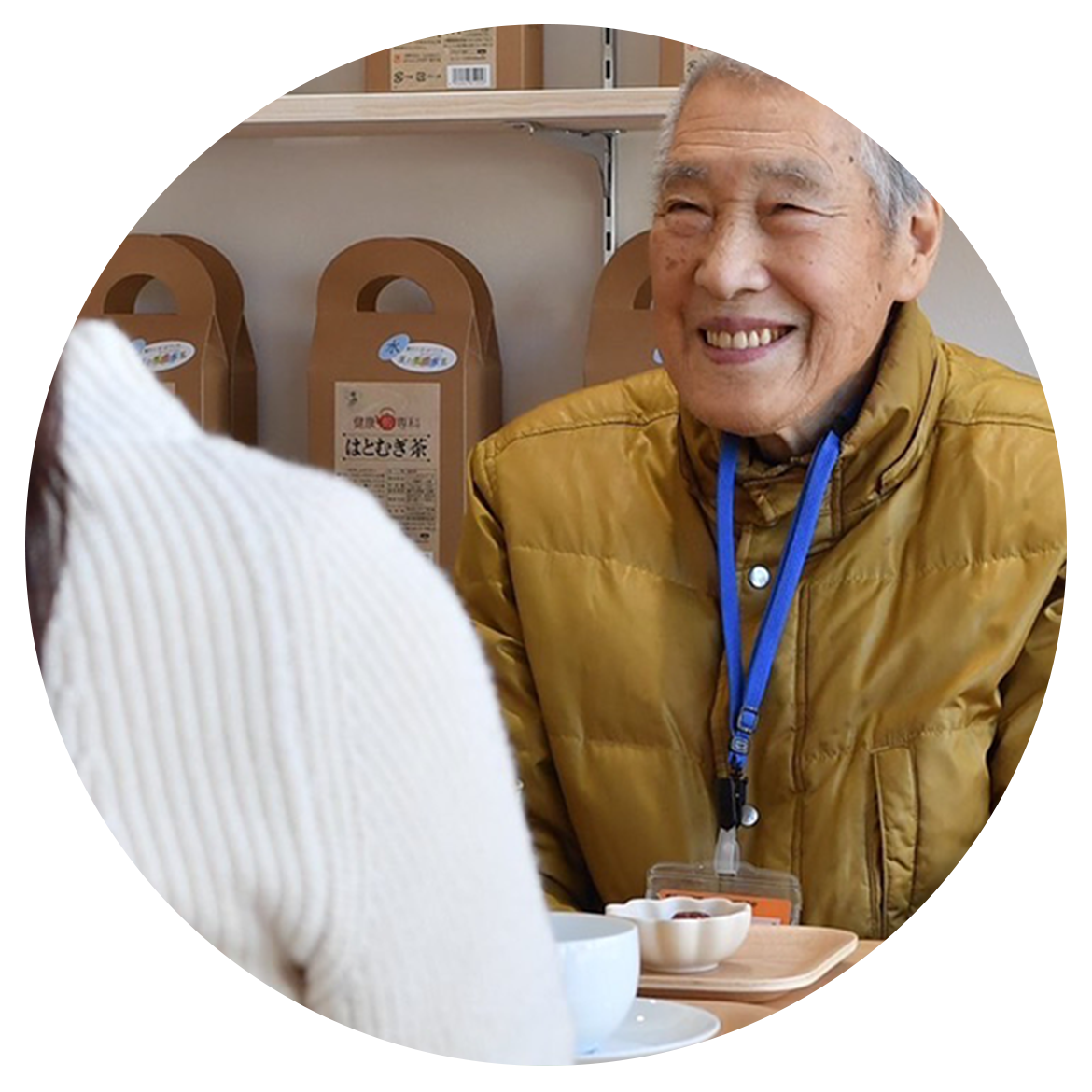 津市広明町、津駅西口、保険調剤と薬膳Cafe及び漢方茶販売
